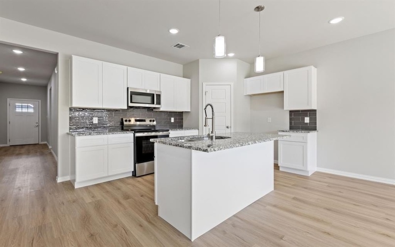 217 Lead Creek Drive, Fort Worth, TX 76131, 3 Habitaciones Habitaciones , ,2 BañosBaños,Residential,En Venta,217 Lead Creek Drive,0,21067713