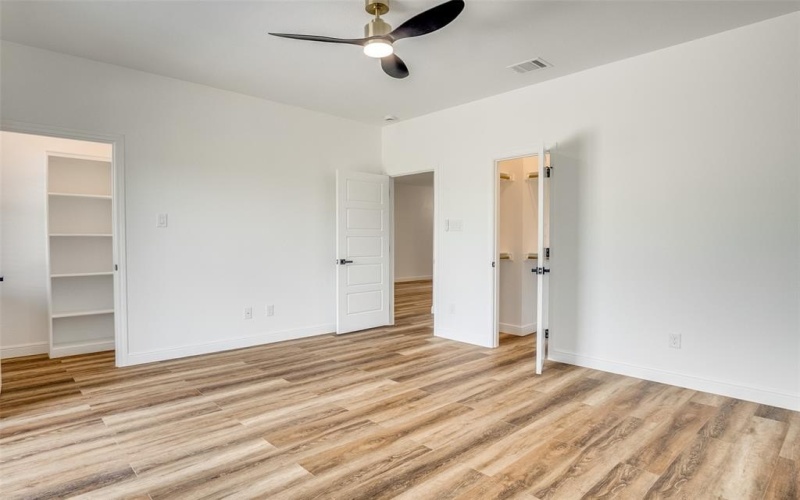 5610 Barkridge Drive, Granbury, TX 76048, 3 Habitaciones Habitaciones , ,2 BañosBaños,Residential,En Venta,5610 Barkridge Drive,0,21067759