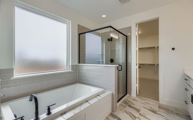 2204 Berman Street, Celina, TX 75009, 5 Habitaciones Habitaciones , ,5 BañosBaños,Residential,En Venta,2204 Berman Street,0,21067760