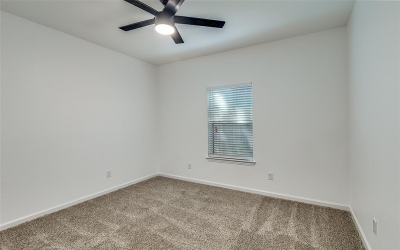 1727 Pear, Dallas, TX 75215, 3 Bedrooms Bedrooms, ,2 BathroomsBathrooms,Residential,For Sale,1727 Pear,0,21067799
