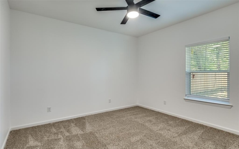 1727 Pear, Dallas, TX 75215, 3 Bedrooms Bedrooms, ,2 BathroomsBathrooms,Residential,For Sale,1727 Pear,0,21067799