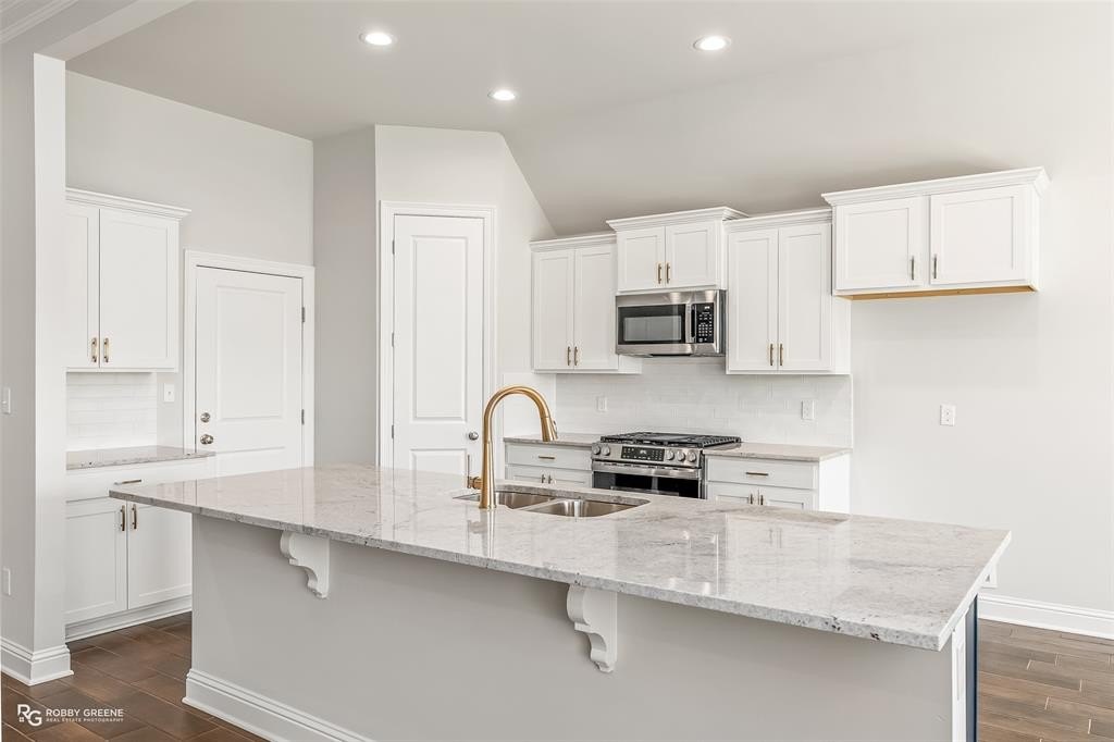 330 Prien Lake Loop, Bossier City, LA 71111, 5 Habitaciones Habitaciones , ,3 BañosBaños,Residential,En Venta,330 Prien Lake Loop,0,21067816