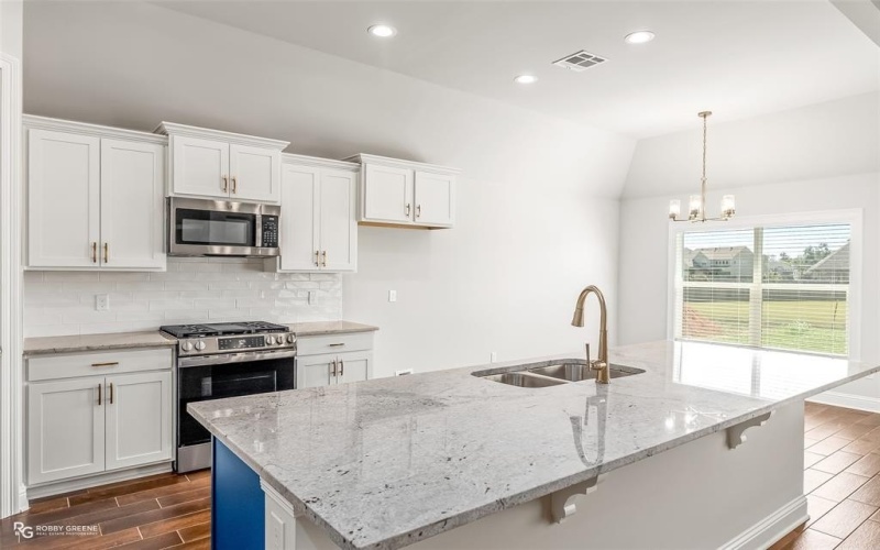 330 Prien Lake Loop, Bossier City, LA 71111, 5 Bedrooms Bedrooms, ,3 BathroomsBathrooms,Residential,For Sale,330 Prien Lake Loop,0,21067816