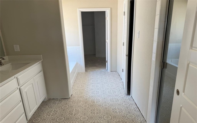 1033 Nighthawk Trail, Alvarado, TX 76009, 3 Bedrooms Bedrooms, ,2 BathroomsBathrooms,Residential,For Sale,1033 Nighthawk Trail,0,21067849