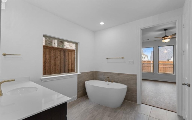 621 Cork Drive, Celina, TX 75009, 4 Habitaciones Habitaciones , ,5 BañosBaños,Residential,En Venta,621 Cork Drive,0,21067903