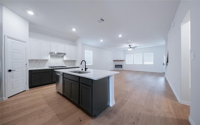 5404 Bordley Drive, Denton, TX 76207, 4 Habitaciones Habitaciones , ,2 BañosBaños,Residential,En Venta,5404 Bordley Drive,0,21067905