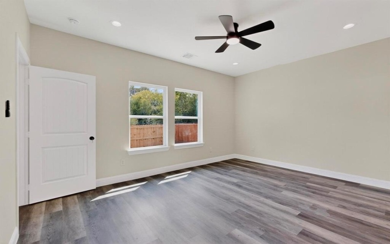 705 E Denton Street, Ennis, TX 75119, 3 Bedrooms Bedrooms, ,2 BathroomsBathrooms,Residential,For Sale,705 E Denton Street,0,21067941