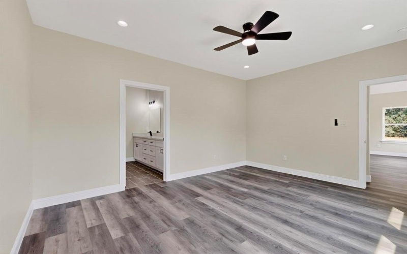 705 E Denton Street, Ennis, TX 75119, 3 Bedrooms Bedrooms, ,2 BathroomsBathrooms,Residential,For Sale,705 E Denton Street,0,21067941