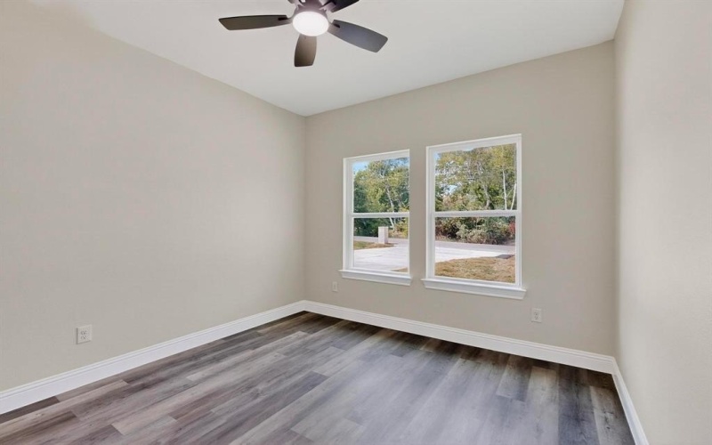 705 E Denton Street, Ennis, TX 75119, 3 Bedrooms Bedrooms, ,2 BathroomsBathrooms,Residential,For Sale,705 E Denton Street,0,21067941