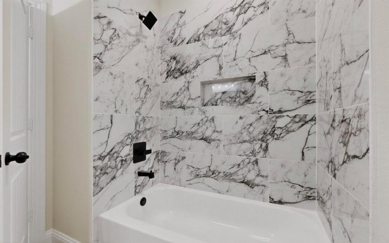 705 E Denton Street, Ennis, TX 75119, 3 Bedrooms Bedrooms, ,2 BathroomsBathrooms,Residential,For Sale,705 E Denton Street,0,21067941