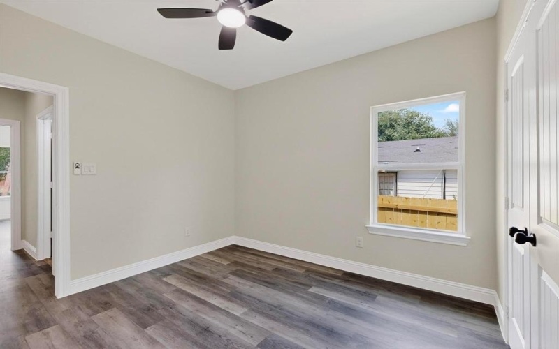 705 E Denton Street, Ennis, TX 75119, 3 Bedrooms Bedrooms, ,2 BathroomsBathrooms,Residential,For Sale,705 E Denton Street,0,21067941