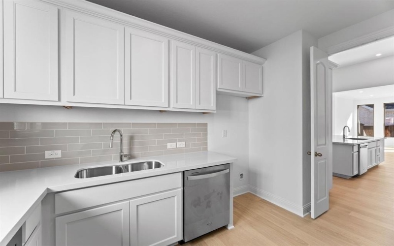 1216 Waterford, Celina, TX 75009, 4 Habitaciones Habitaciones , ,5 BañosBaños,Residential,En Venta,1216 Waterford,0,21068004