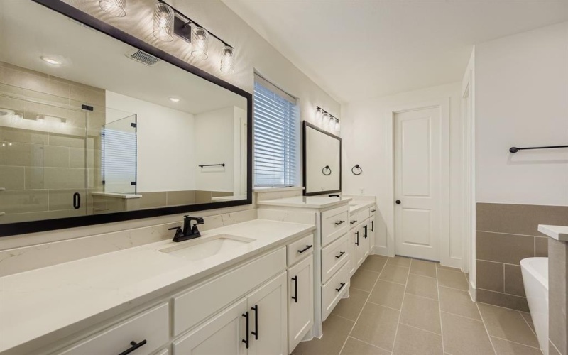 1404 Thimbleweed Drive, Haslet, TX 76052, 5 Habitaciones Habitaciones , ,5 BañosBaños,Residential,En Venta,1404 Thimbleweed Drive,0,21067185