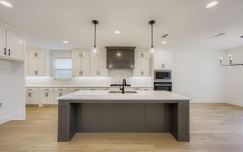 1404 Thimbleweed Drive, Haslet, TX 76052, 5 Habitaciones Habitaciones , ,5 BañosBaños,Residential,En Venta,1404 Thimbleweed Drive,0,21067185