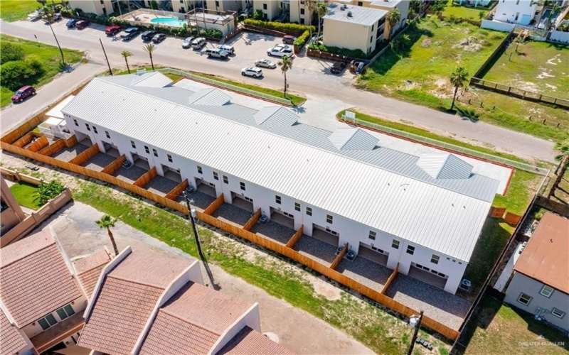 109 E Parade Drive #E, South Padre Island, TX 78597, 2 Habitaciones Habitaciones , ,2 BañosBaños,Residential,En Venta,109 E Parade Drive,409716