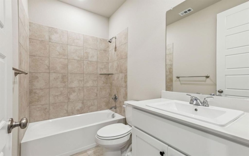 2547 S Auburn Street, Fate, TX 75087, 4 Habitaciones Habitaciones , ,3 BañosBaños,Residential,En Venta,2547 S Auburn Street,0,21068214