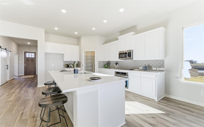 2050 County Road 200, Valley View, TX 76272, 5 Bedrooms Bedrooms, ,5 BathroomsBathrooms,Residential,For Sale,2050 County Road 200,0,21067218