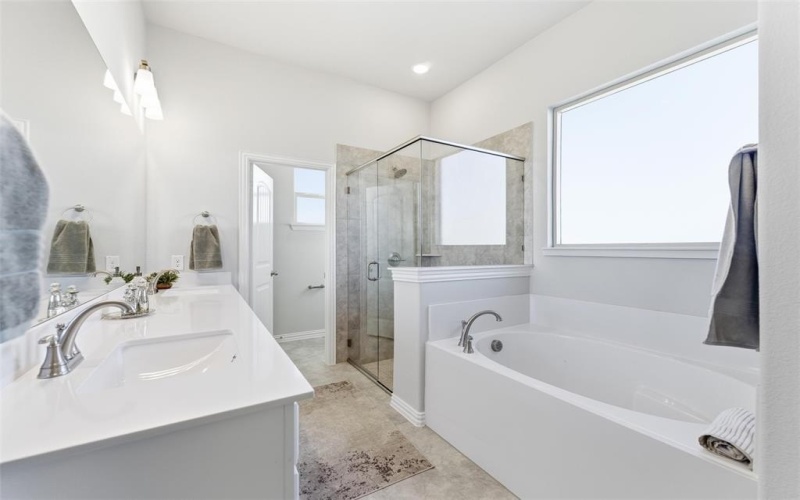 2050 County Road 200, Valley View, TX 76272, 5 Bedrooms Bedrooms, ,5 BathroomsBathrooms,Residential,For Sale,2050 County Road 200,0,21067218