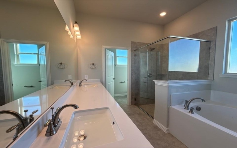 2050 County Road 200, Valley View, TX 76272, 5 Bedrooms Bedrooms, ,5 BathroomsBathrooms,Residential,For Sale,2050 County Road 200,0,21067218