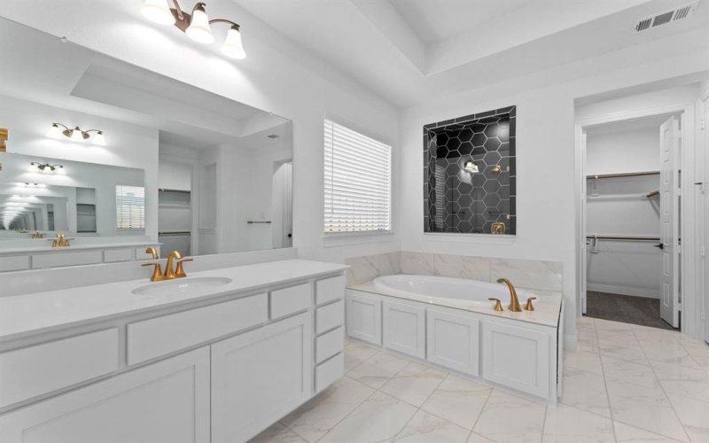 520 Cork Drive, Celina, TX 75009, 5 Bedrooms Bedrooms, ,5 BathroomsBathrooms,Residential,For Sale,520 Cork Drive,0,21068246