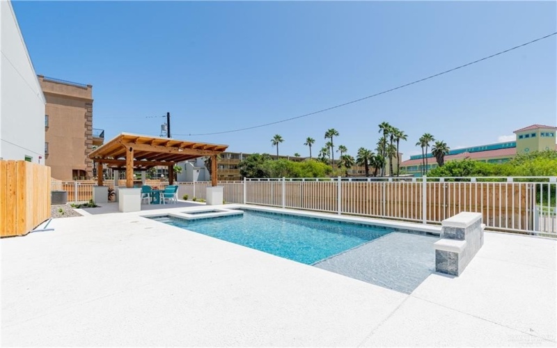 109 E Parade Drive #G, South Padre Island, TX 78597, 2 Habitaciones Habitaciones , ,2 BañosBaños,Residential,En Venta,109 E Parade Drive,409718