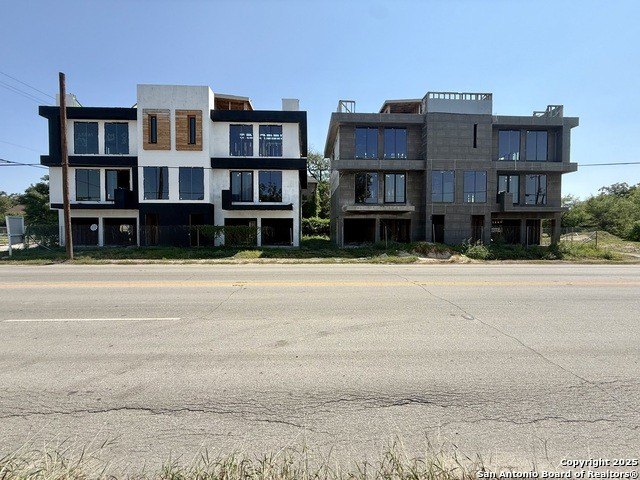 412 S Hackberry St #1, 2, 3, & 4, San Antonio, TX 78203, 4 Bedrooms Bedrooms, ,3 BathroomsBathrooms,Residential,For Sale,412 S Hackberry St,0,1910160