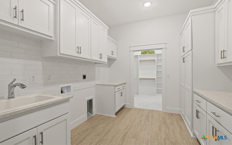 8439 Spring Creek Loop, Salado, TX 76571, 4 Bedrooms Bedrooms, ,3 BathroomsBathrooms,Residential,For Sale,8439 Spring Creek Loop,0,593517