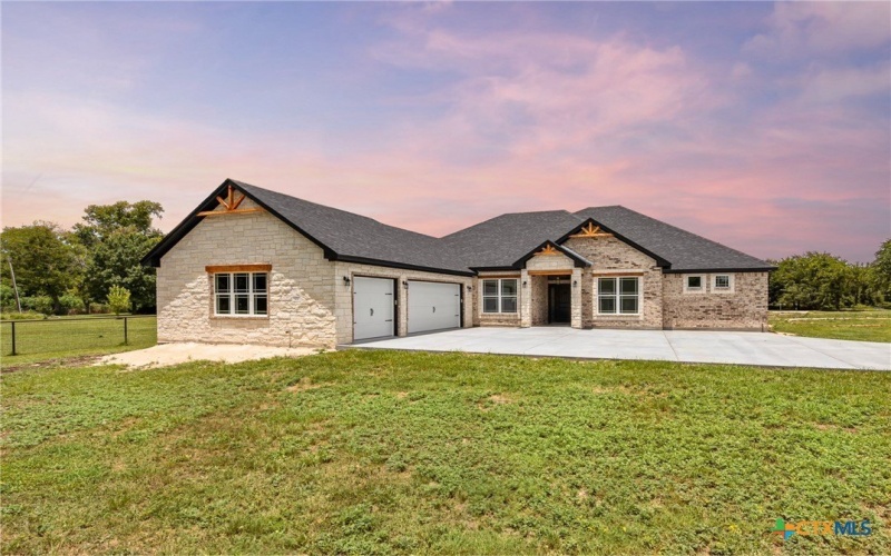 322 Franklin Road, Eddy, TX 76524, 4 Bedrooms Bedrooms, ,2 BathroomsBathrooms,Residential,For Sale,322 Franklin Road,0,593533