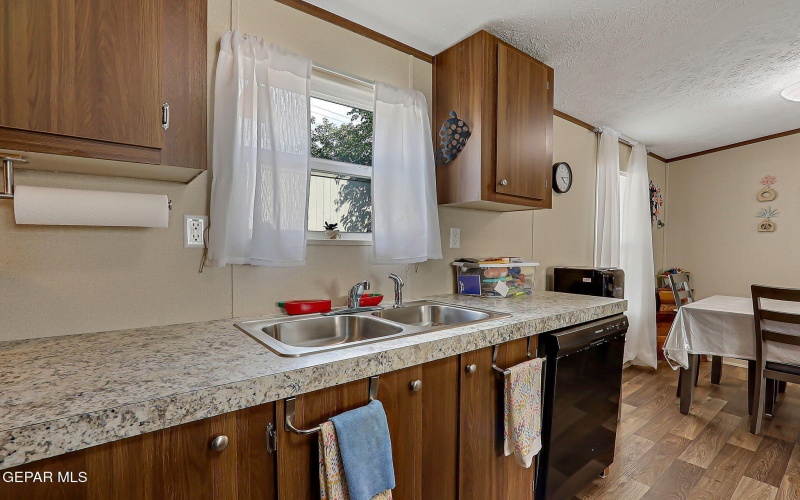 6161 Doniphan Dr unit: 161 #161, El Paso, TX 79932, 3 Habitaciones Habitaciones , ,2 BañosBaños,Residential,En Venta,6161 Doniphan Dr unit: 161,0,930895