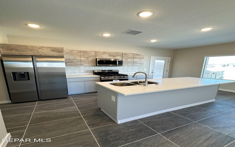 3824 Aspire Place, El Paso, TX 79938, 3 Habitaciones Habitaciones , ,2 BañosBaños,Residential,En Venta,3824 Aspire Place,0,930902