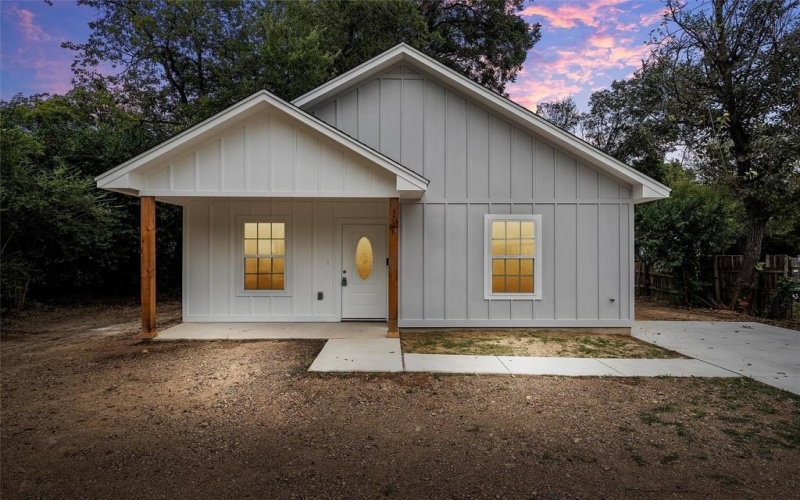 3728 Parrott Avenue, Waco, TX 76707, 3 Bedrooms Bedrooms, ,2 BathroomsBathrooms,Residential,For Sale,3728 Parrott Avenue,0,21067731
