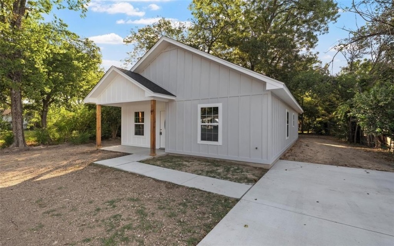 3728 Parrott Avenue, Waco, TX 76707, 3 Bedrooms Bedrooms, ,2 BathroomsBathrooms,Residential,For Sale,3728 Parrott Avenue,0,21067731