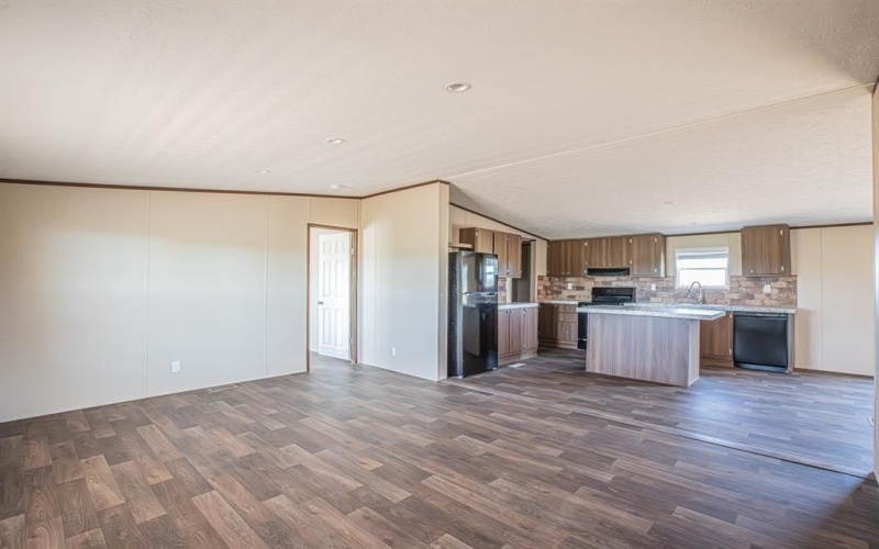 400 Leech Road, Poolville, TX 76487, 5 Bedrooms Bedrooms, ,3 BathroomsBathrooms,Residential,For Sale,400 Leech Road,0,21067818