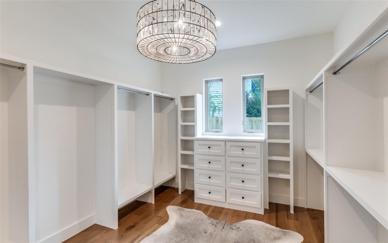 11131 Hillcrest Road, Dallas, TX 75230, 5 Bedrooms Bedrooms, ,6 BathroomsBathrooms,Residential,For Sale,11131 Hillcrest Road,0,21068010