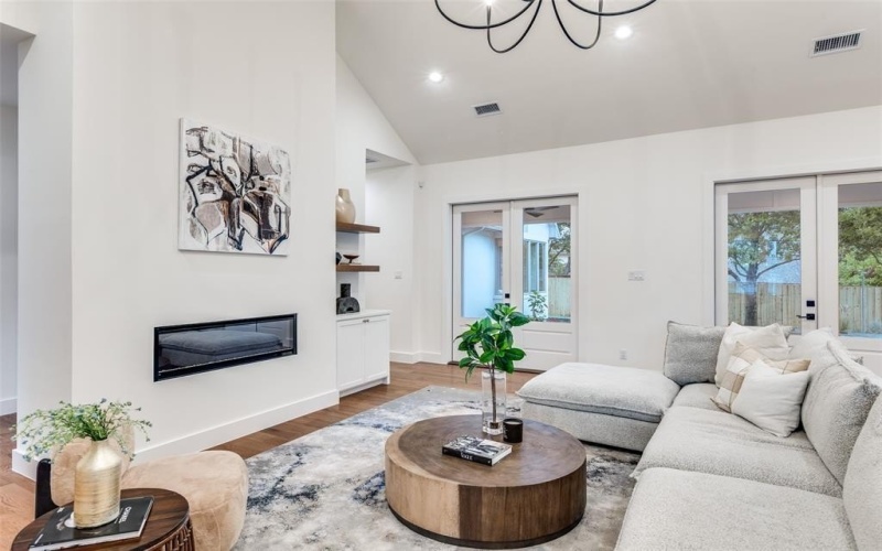 11131 Hillcrest Road, Dallas, TX 75230, 5 Bedrooms Bedrooms, ,6 BathroomsBathrooms,Residential,For Sale,11131 Hillcrest Road,0,21068010