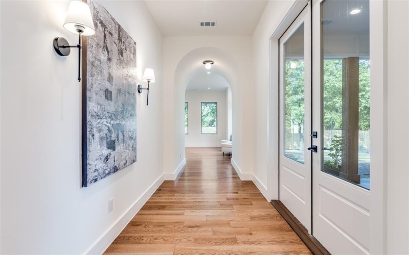 11131 Hillcrest Road, Dallas, TX 75230, 5 Bedrooms Bedrooms, ,6 BathroomsBathrooms,Residential,For Sale,11131 Hillcrest Road,0,21068010