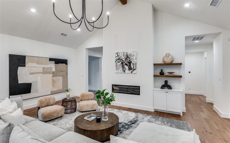 11131 Hillcrest Road, Dallas, TX 75230, 5 Bedrooms Bedrooms, ,6 BathroomsBathrooms,Residential,For Sale,11131 Hillcrest Road,0,21068010