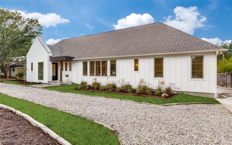 11131 Hillcrest Road, Dallas, TX 75230, 5 Bedrooms Bedrooms, ,6 BathroomsBathrooms,Residential,For Sale,11131 Hillcrest Road,0,21068010