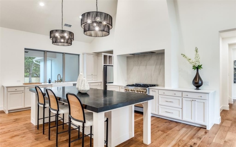 11131 Hillcrest Road, Dallas, TX 75230, 5 Bedrooms Bedrooms, ,6 BathroomsBathrooms,Residential,For Sale,11131 Hillcrest Road,0,21068010
