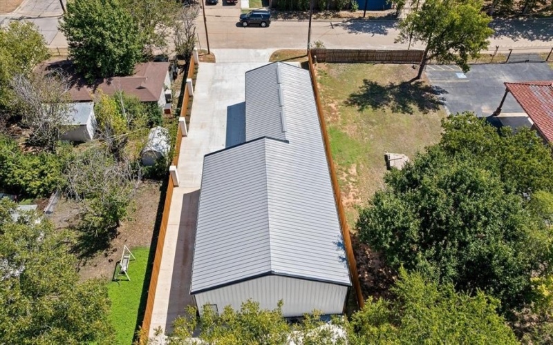 619 N Crockett Street, Granbury, TX 76048, ,Commercial Sale,For Sale,619 N Crockett Street,0,21068300