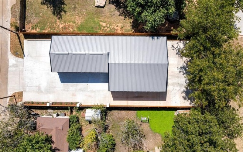 619 N Crockett Street, Granbury, TX 76048, ,Commercial Sale,For Sale,619 N Crockett Street,0,21068300
