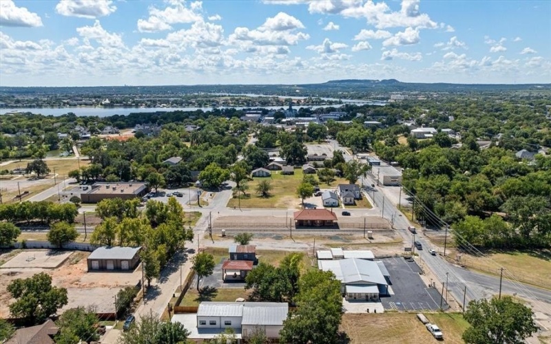 619 N Crockett Street, Granbury, TX 76048, ,Commercial Sale,For Sale,619 N Crockett Street,0,21068300