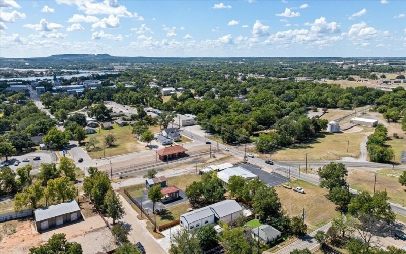 619 N Crockett Street, Granbury, TX 76048, ,Commercial Sale,For Sale,619 N Crockett Street,0,21068300
