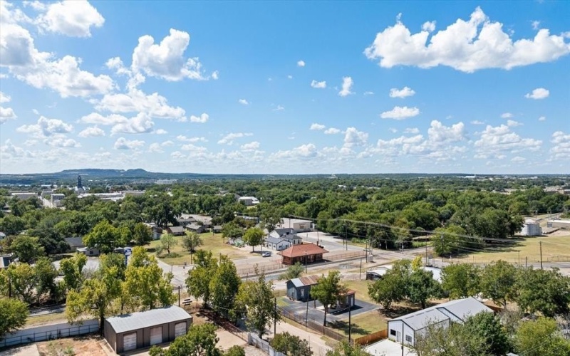 619 N Crockett Street, Granbury, TX 76048, ,Commercial Sale,For Sale,619 N Crockett Street,0,21068300