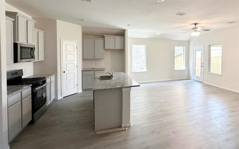 4028 Red Bluff Street, Celina, TX 75009, 4 Habitaciones Habitaciones , ,3 BañosBaños,Residential,En Venta,4028 Red Bluff Street,0,21068465