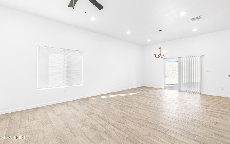 740 Weiermann, Horizon City, TX 79928, 3 Bedrooms Bedrooms, ,2 BathroomsBathrooms,Residential,For Sale,740 Weiermann,921656