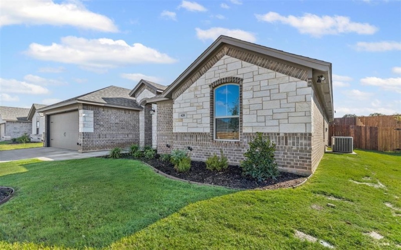 620 Jameson, Springtown, TX 76082, 4 Bedrooms Bedrooms, ,2 BathroomsBathrooms,Residential,For Sale,620 Jameson,0,21060715