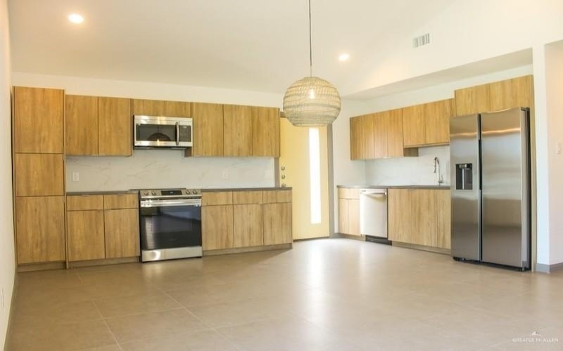 2701 Woodpecker Road, Weslaco, TX 78596, ,Residential Multi Family,For Sale,2701 Woodpecker Road,415411