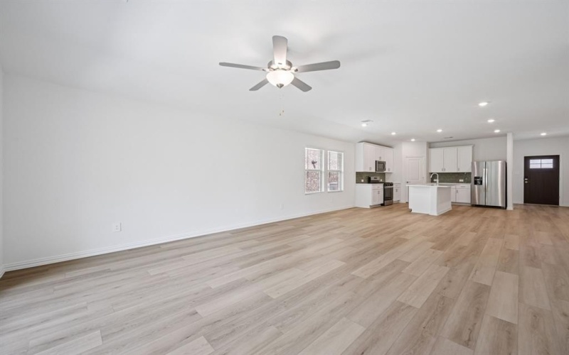 2125 Mustang Way, Seagoville, TX 75159, 3 Habitaciones Habitaciones , ,2 BañosBaños,Residential,En Venta,2125 Mustang Way,0,21066495