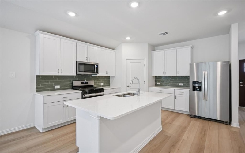 2125 Mustang Way, Seagoville, TX 75159, 3 Habitaciones Habitaciones , ,2 BañosBaños,Residential,En Venta,2125 Mustang Way,0,21066495